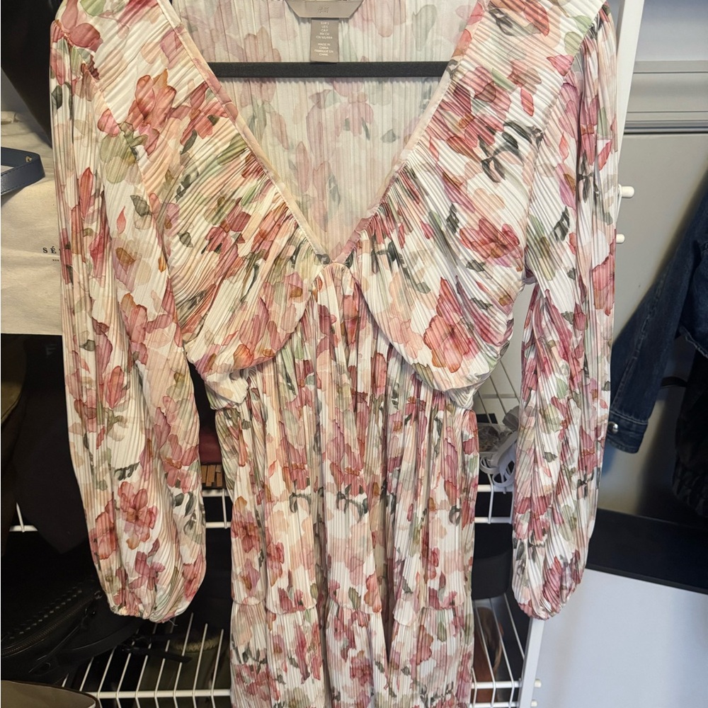 Floral V-Neck Pleated Women's Dress